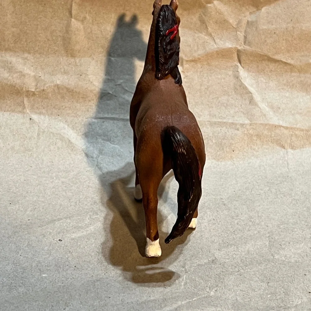 Schleich 2009 Mare‎ Horse Figurine Brown with Red Ribbons 13627